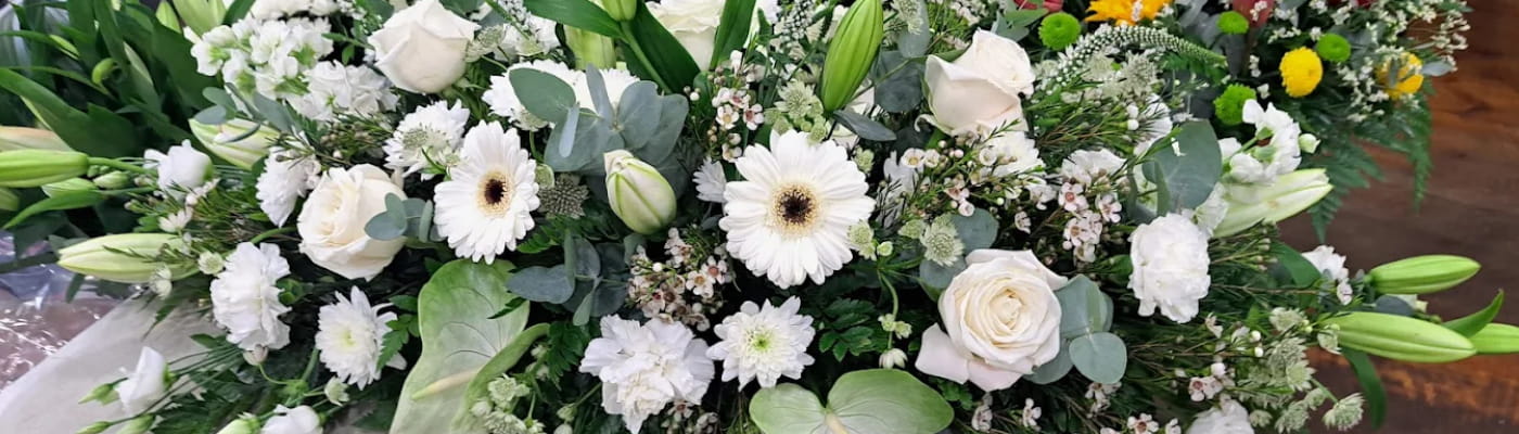Funeral flowers from Flowers R Us in Thurles